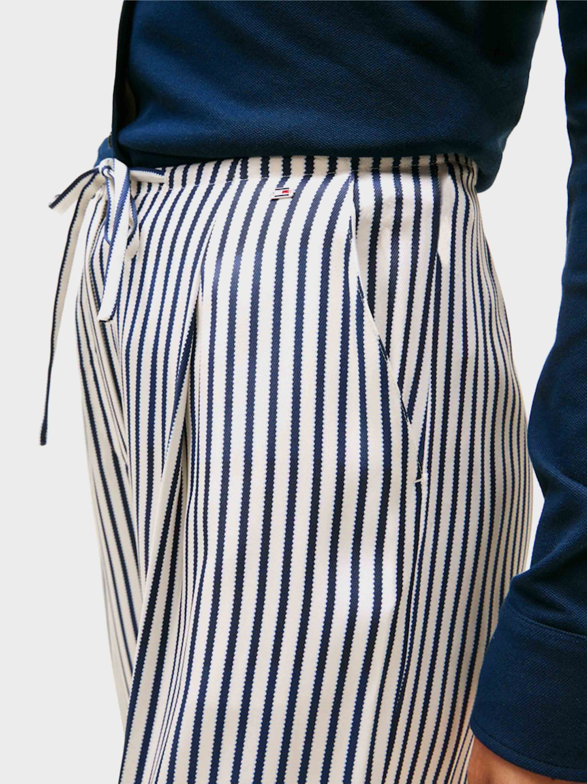 White / Navy Stripe