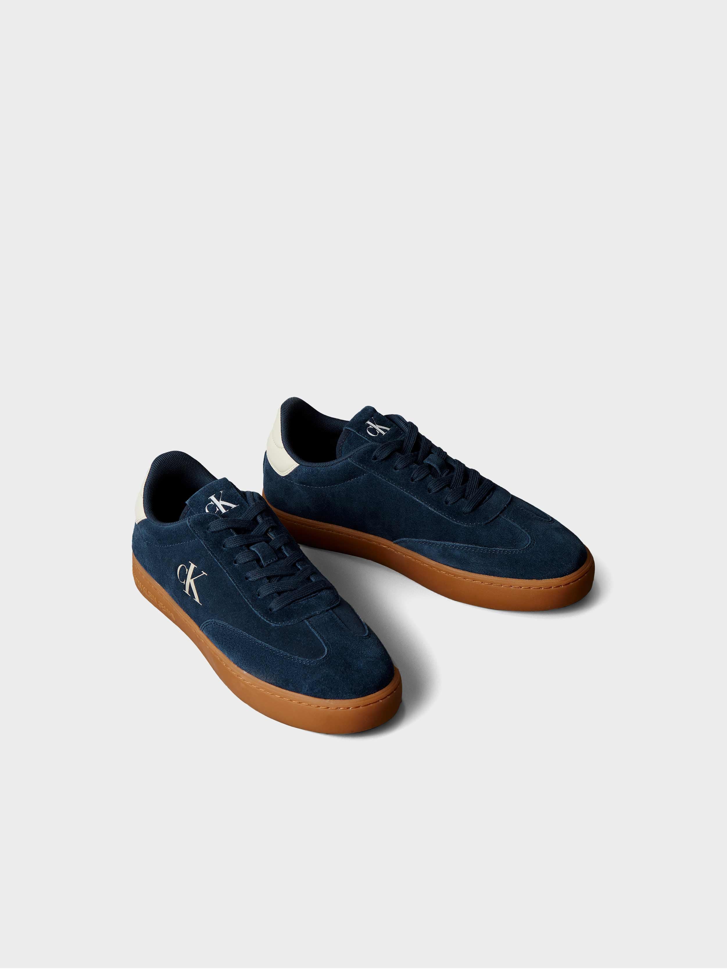 Navy/Gum