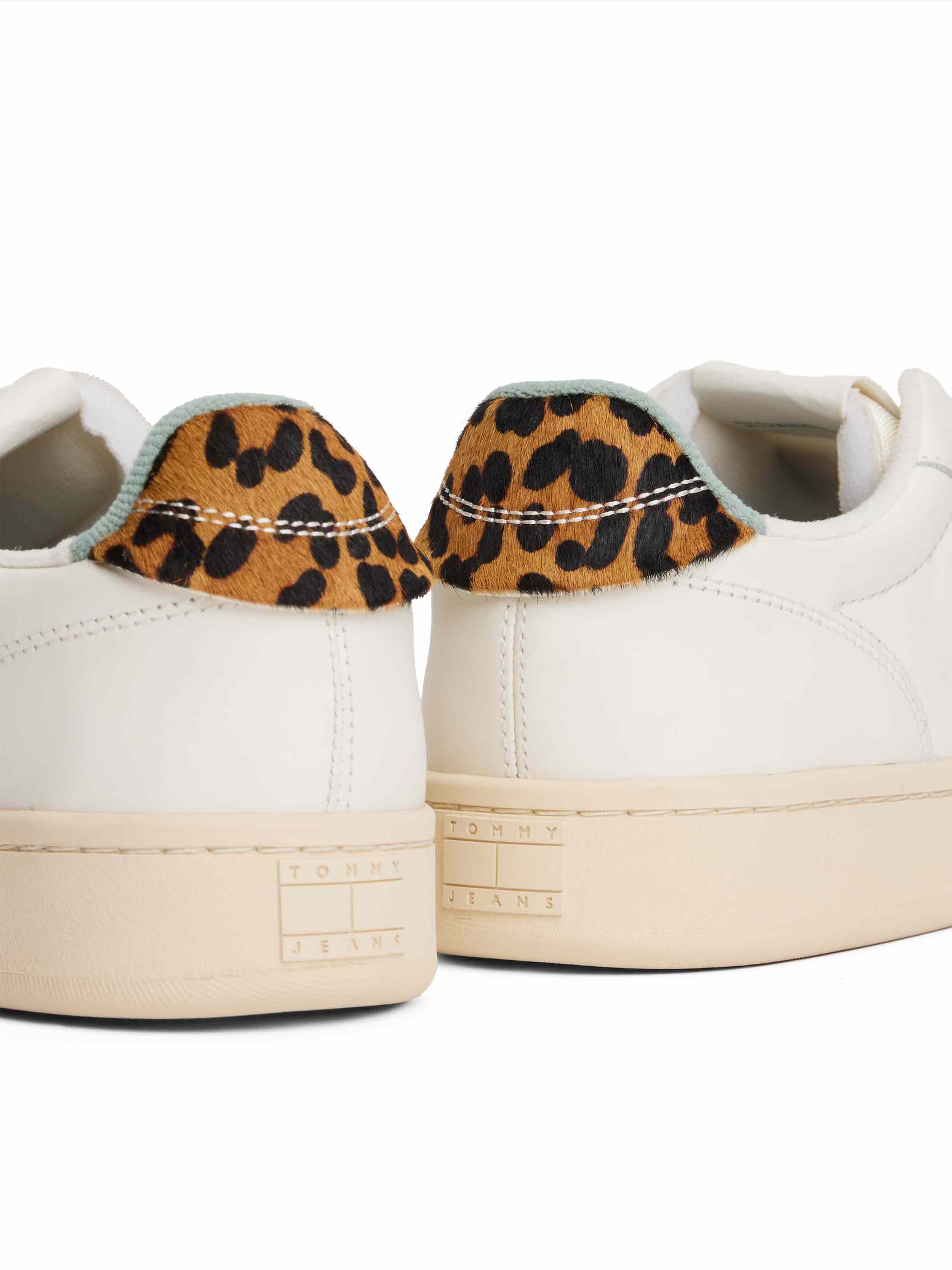 Ivory/Leopard