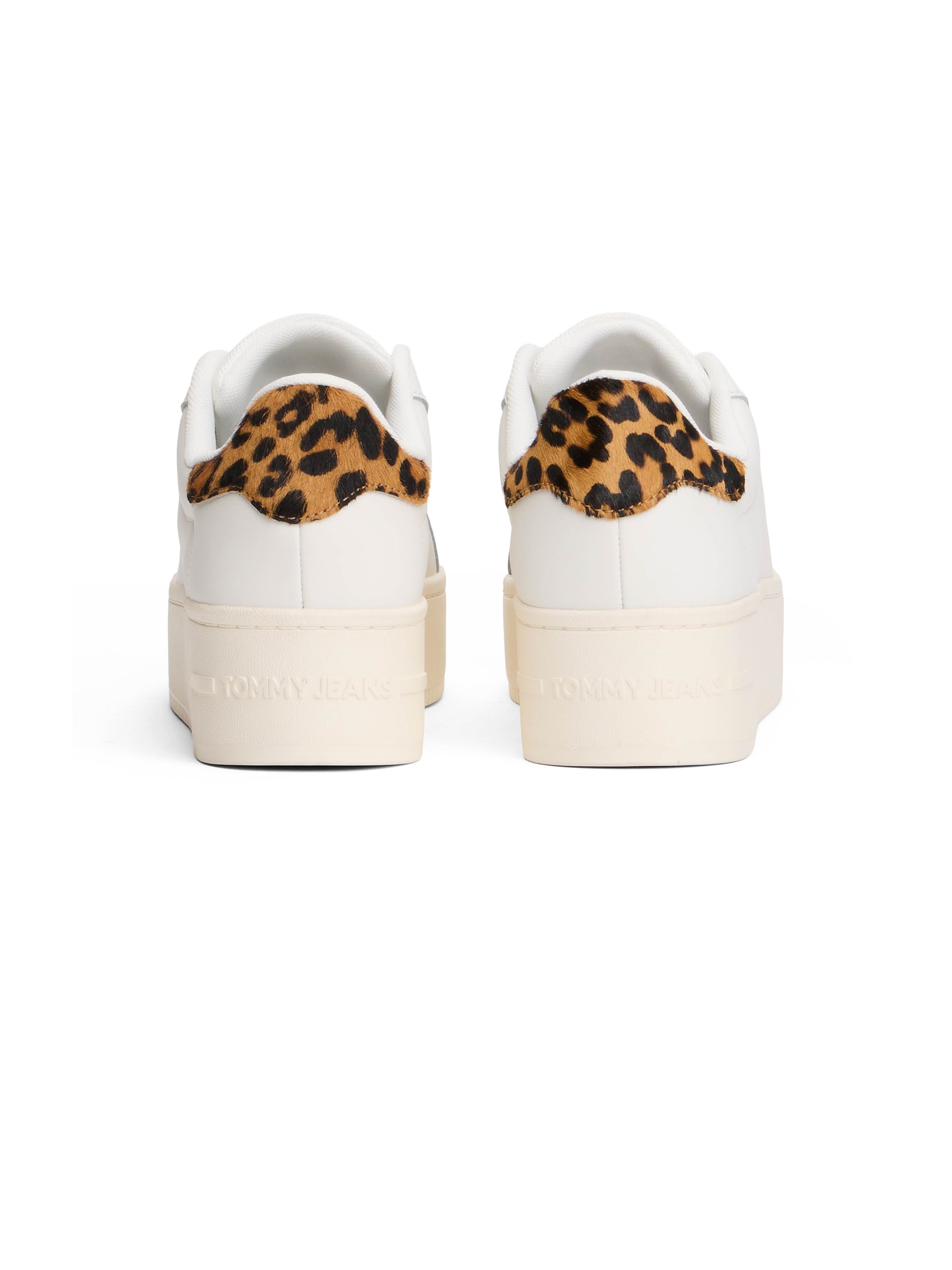 Ivory/Leopard